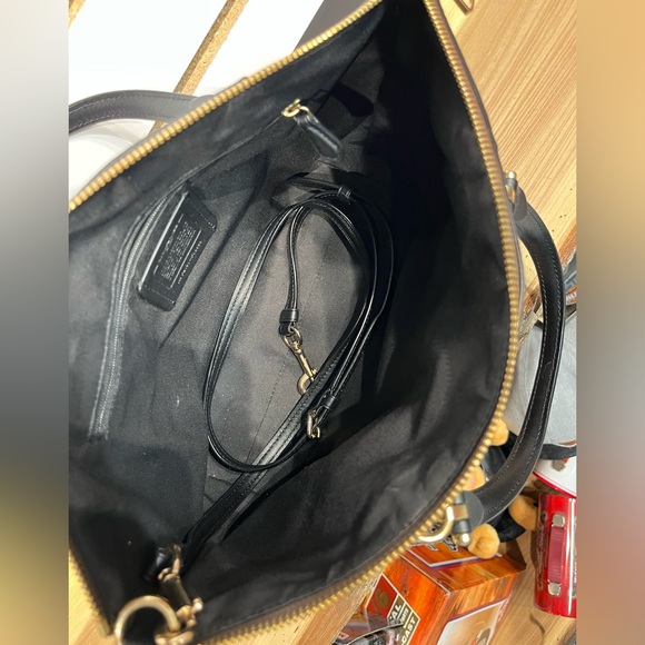 Coach Prairie Satchel - Picture 8 of 13